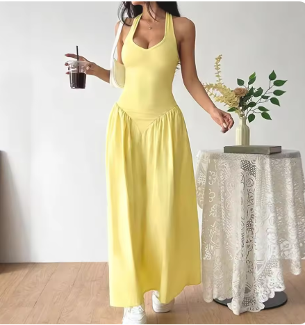 Juni - Gelbes Langes Rückenfreies Kleid