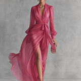 Abito in chiffon rosa con scollo a V