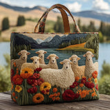 Sac mouton fait main au bord du lac