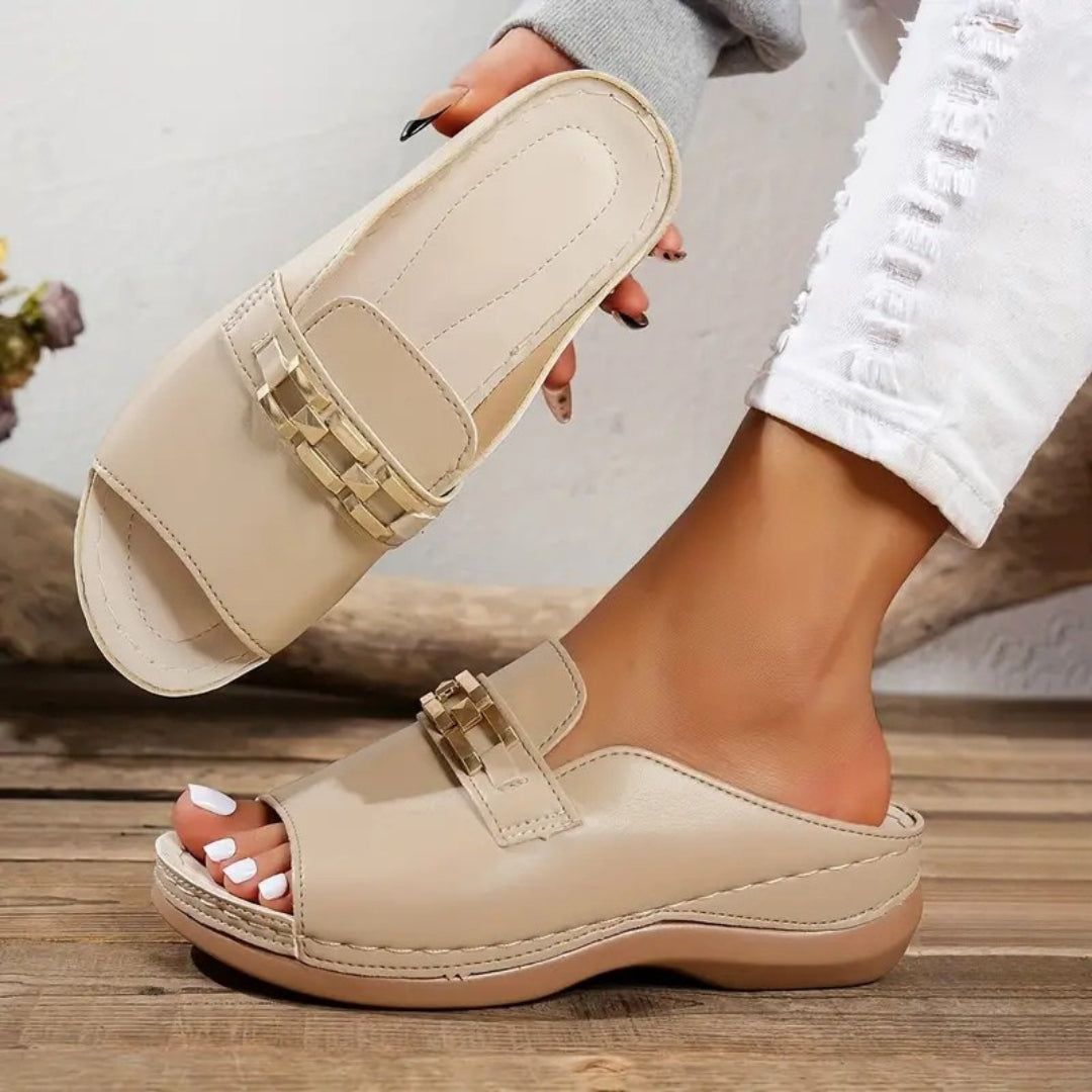 Edith™ | Comodi sandali con fibbia