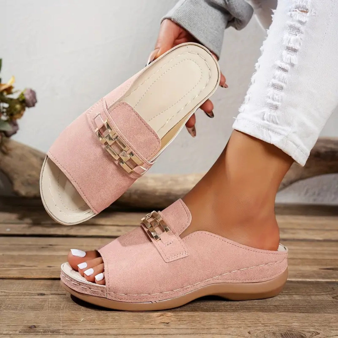 Karina™ | Comodi sandali con fibbia