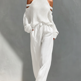 Thalia - Beiges Strick-Off-Shoulder-Turtleneck-Top & Weite Hosen Set