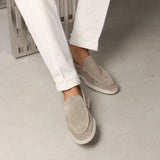 Klassischer Wildleder Loafer Hellgrau