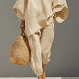 Caroline - Helles Khaki Asymmetrisches Minimalistisches Top und Jogginghose Set
