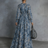 Grace – Robe longue en mousseline de soie à imprimé floral bleu style bohème