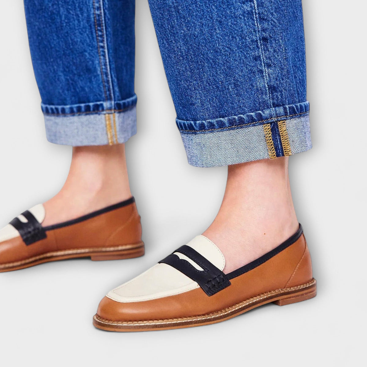 Amelie - Klassischer Brauner Slipper