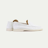 Mocassin classique en suède blanc perlé